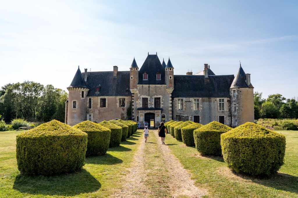 batch_Destination Grand Sancerrois © Philippe ARMANET - Château de Boucard (1)